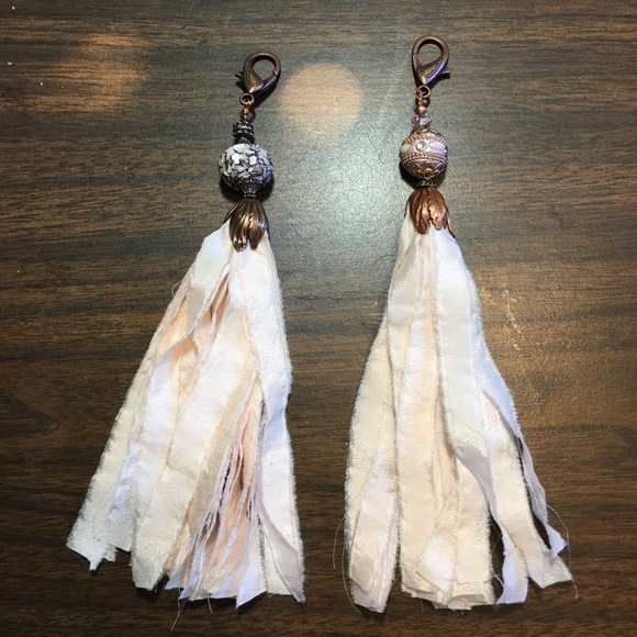 Silk blush tassel purse charm pendant copper mosaic bead NWT Artisan - Picture 2 of 7